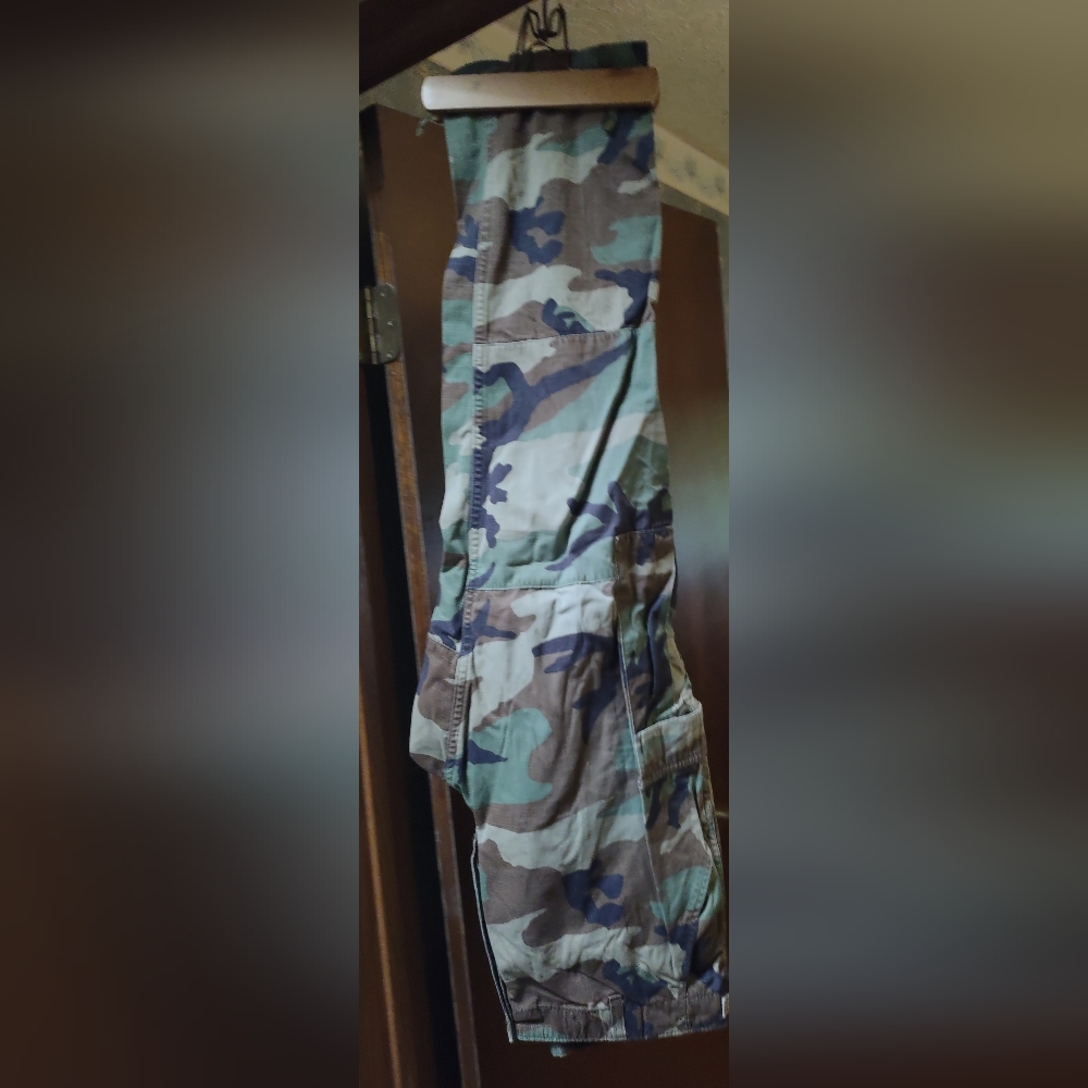Vintage military hot weather trousers woodland camouflage pattern size medium